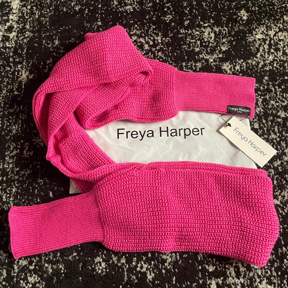 Women’s Scarf Wrap Sweater - NWT - FREYA HARPER